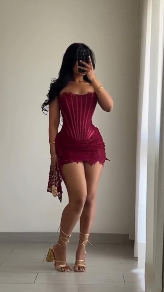 Sexy Burgundy Strapless Lace Sheath Short Cocktail Dress Homecoming Dress