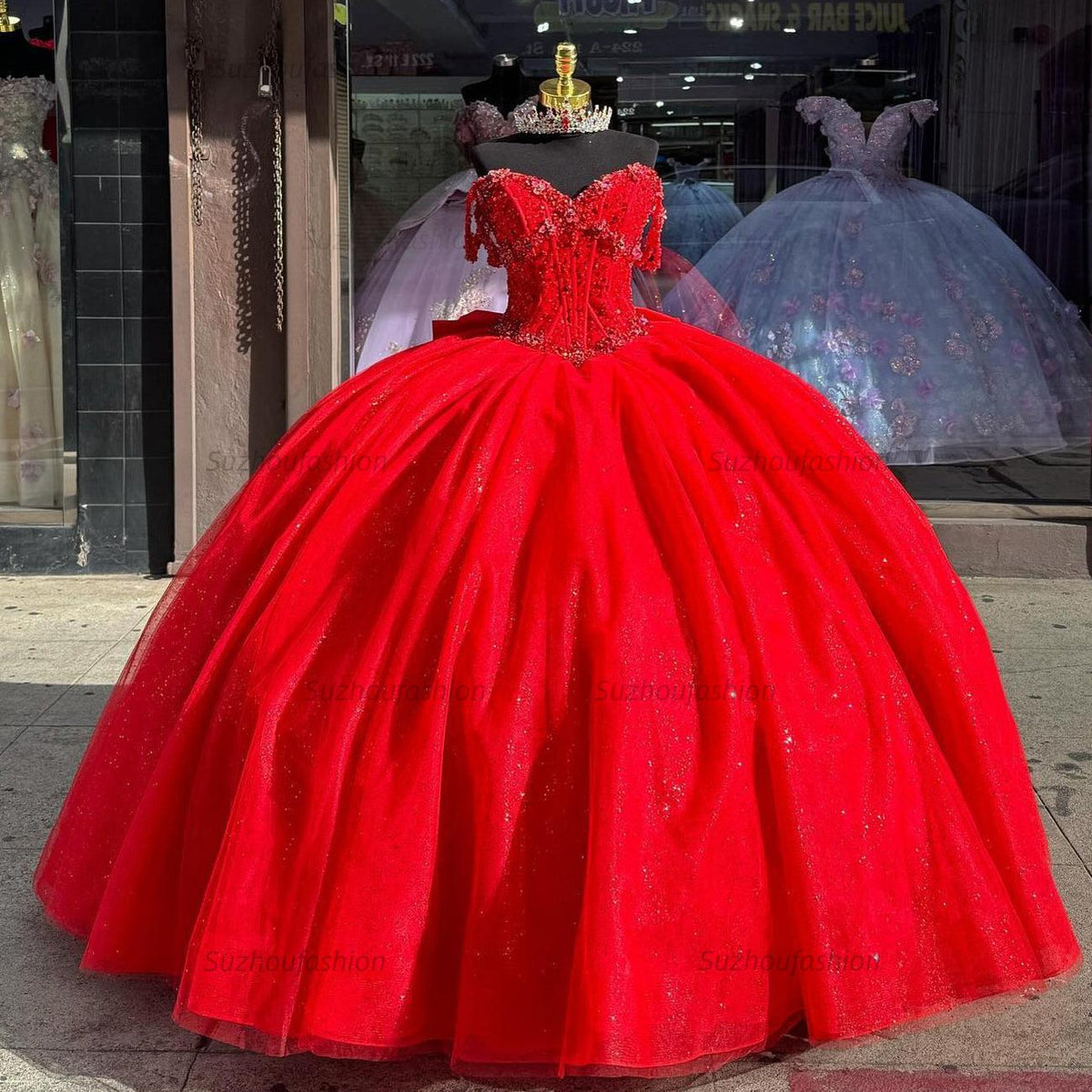 Glamorous & Gorgeous Ball Gown Off Shoulder Sweetheart Neck Red Tulle Princess Evening Party Gown Quinceanera Dress For Sweet 16