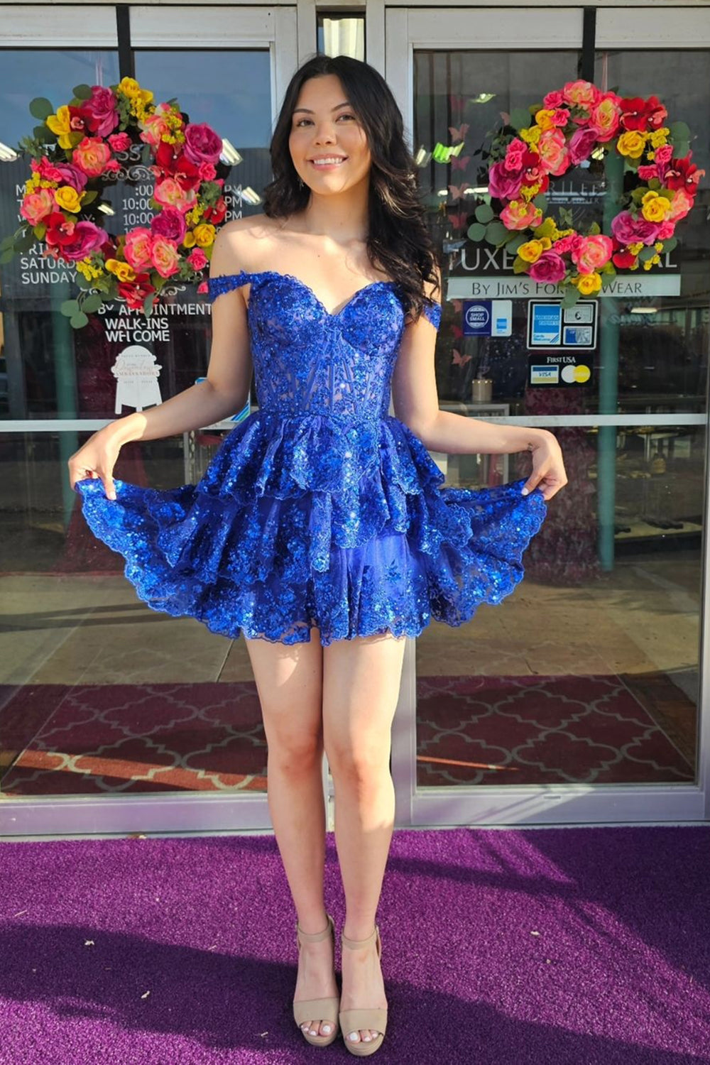 Golden Homecoming Dresses A-Line Tiered Lace Short Cocktail Dresses