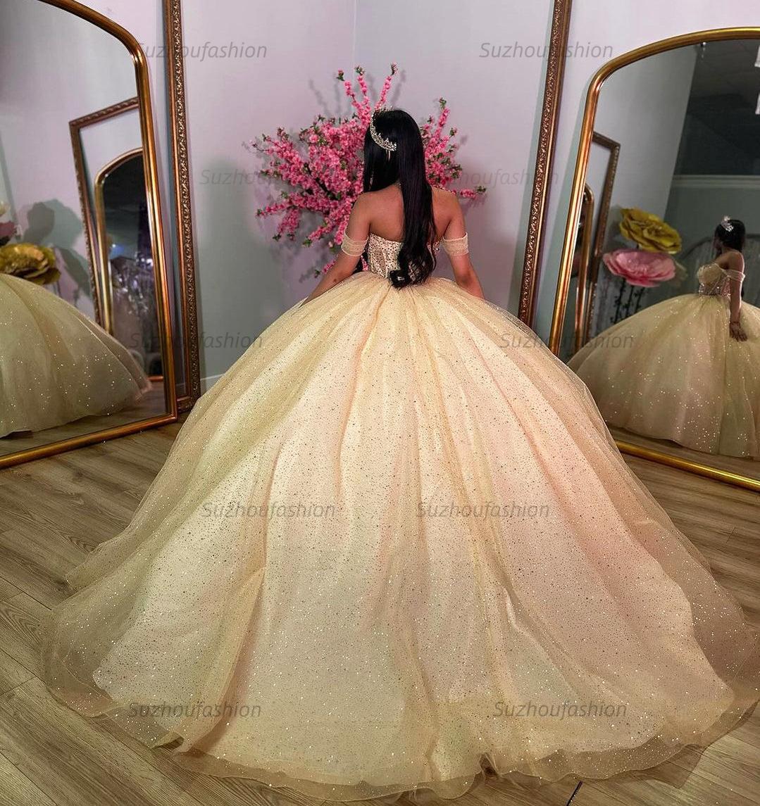 Gorgeous Ball Gown Off Shoulder Sleeveless Beaded Tulle Quinceanera Dress Princess Evening Party Gown For Sweet 16