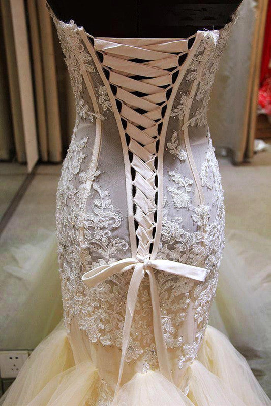 Gorgeous Mermaid Sweetheart Wedding Dress Lace Applique  Bridal Gown with Long Train CE0159