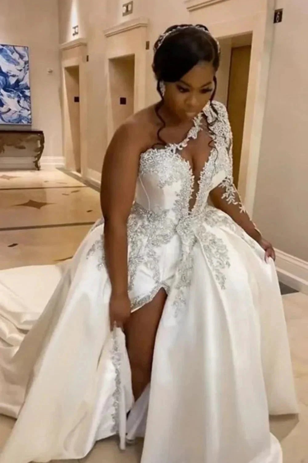 Gorgeous Long A-line Satin One Shoulder Beading Appliques Lace Wedding Dress with Slit (ZD14486)