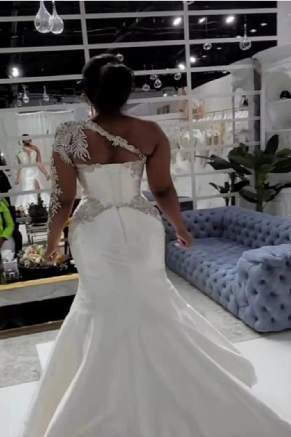 Gorgeous Long A-line Satin One Shoulder Beading Appliques Lace Wedding Dress with Slit (ZD14486)