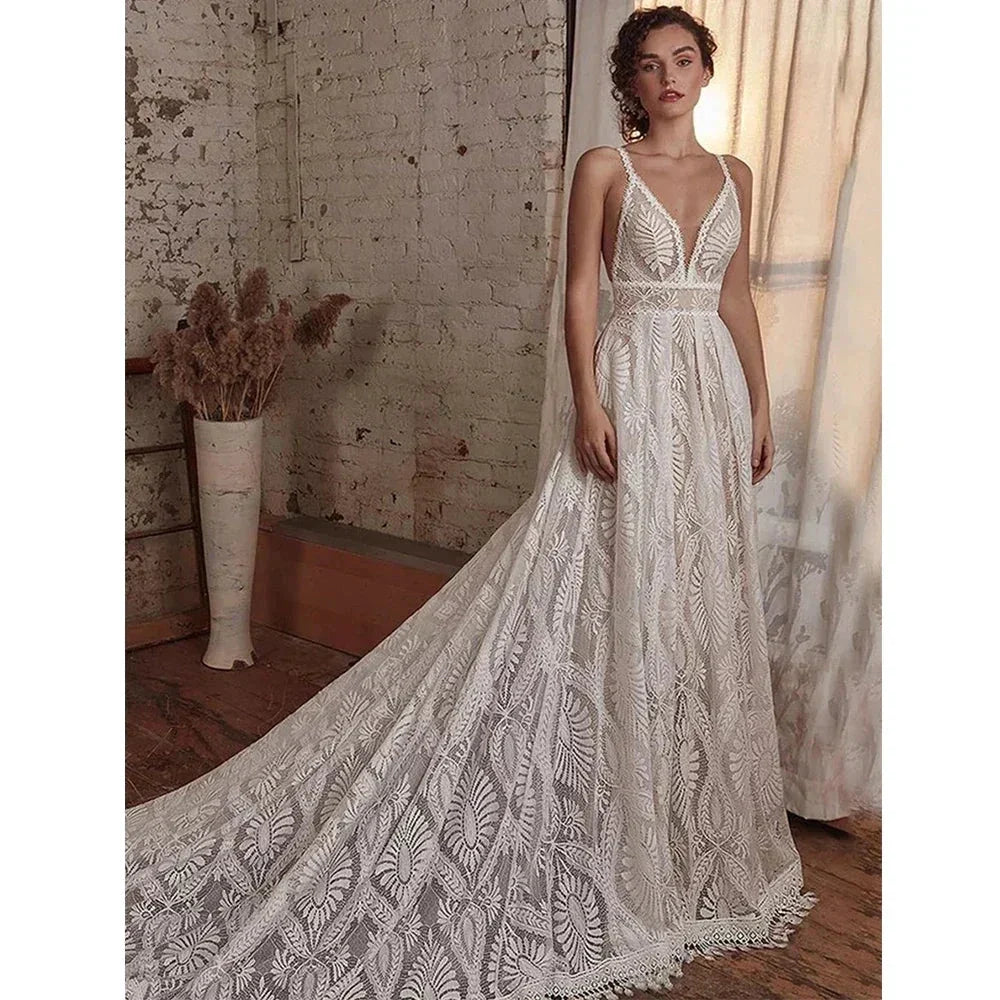 Gorgeous Spaghetti Strap Wedding Dresses Lace Bohemian Deep V-Neck Open Back Illusion Bridal Gowns свадебный наряд Robe De by payinti