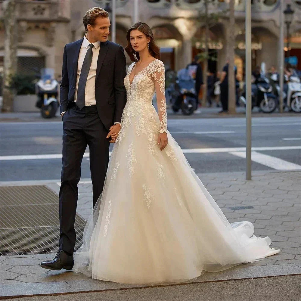 Gorgeous Women's A-line Long Sleeve Wedding Dresses Lace Applique Women's Sexy V-neck Bridal Gowns Princess Prom Party Robe Mari by payinti