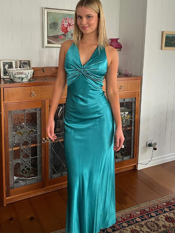 Green Chic Sheath Halter Neck Long Prom Party Dress with Backless Bowknot