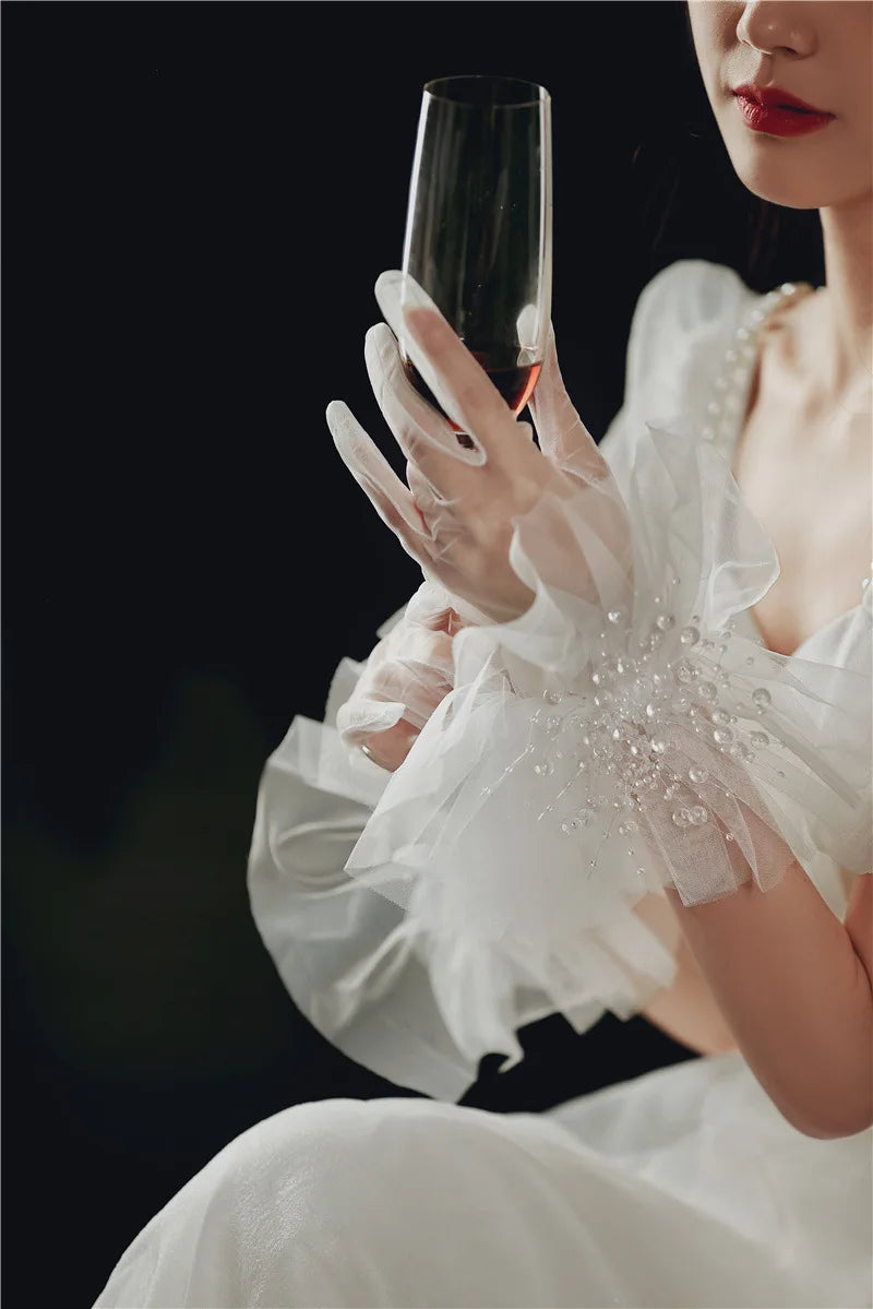 Lace Short Pearls Bridal Gloves Wristband Wedding Glove For Women Girl Party Evening Dress Jewelry Brides Accessories