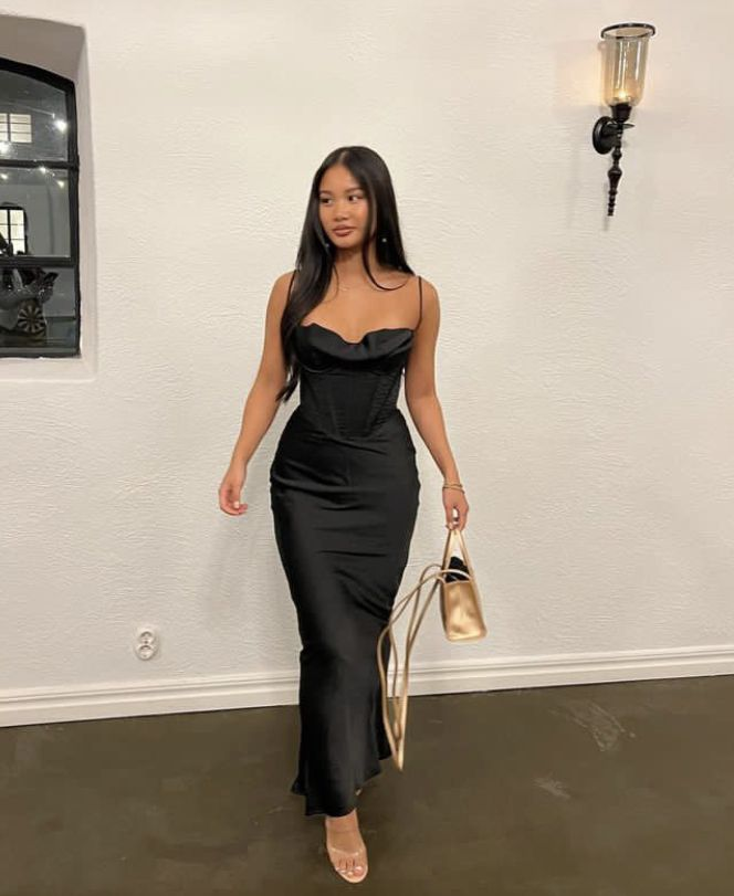 Black Spaghetti Strap Ruched Satin Dresses Women Backless Prom Dress
