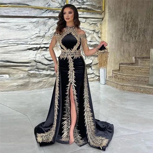 Noble Black Prom Dress Halter Lace Appliques Floor length Mid Slit Evening Dress vestidos para eventos especiales