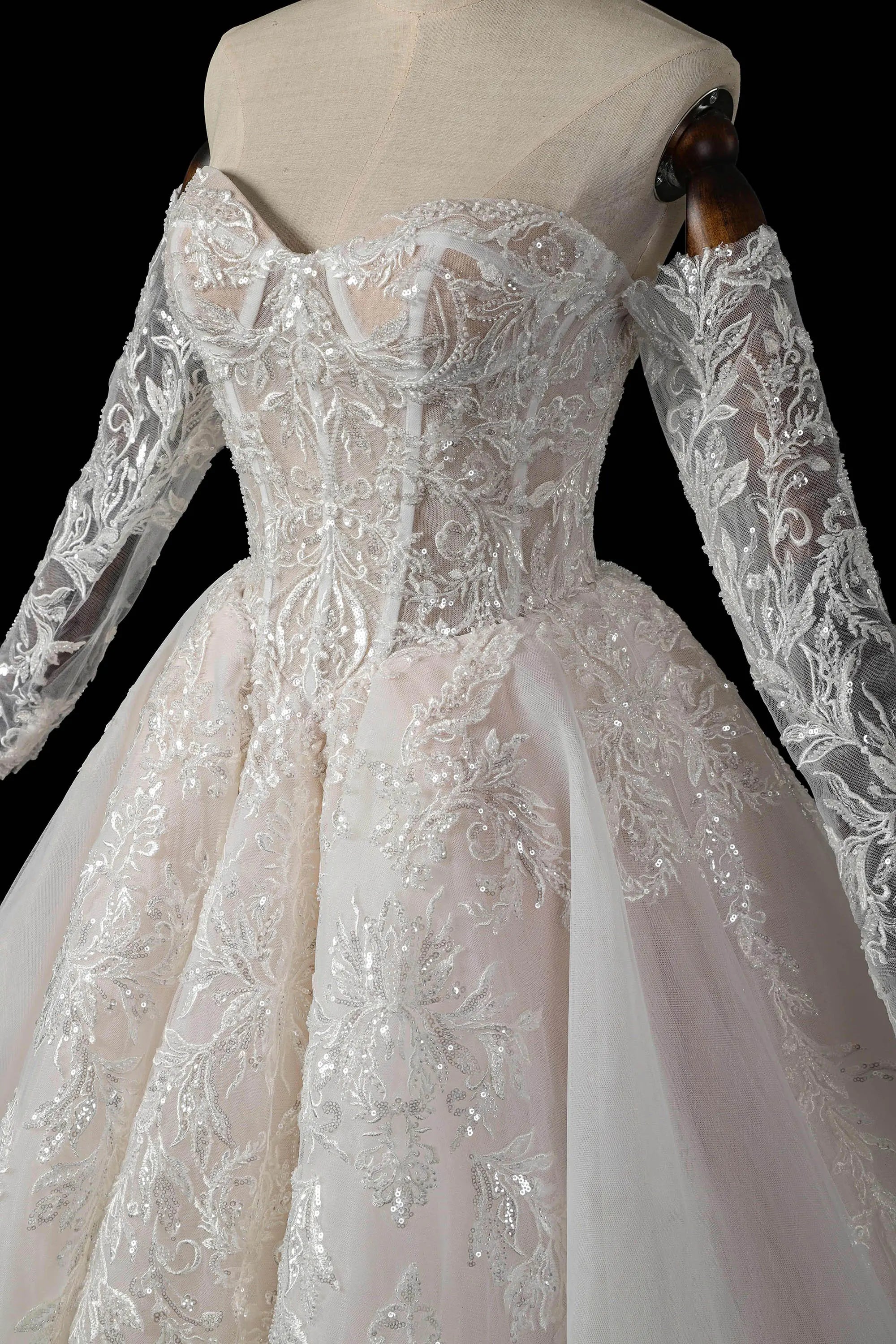Elegant Ivory Strapless Corset Lace Tulle Bridal Gown Wedding Dress with Long Detachable Sleeves ZP067