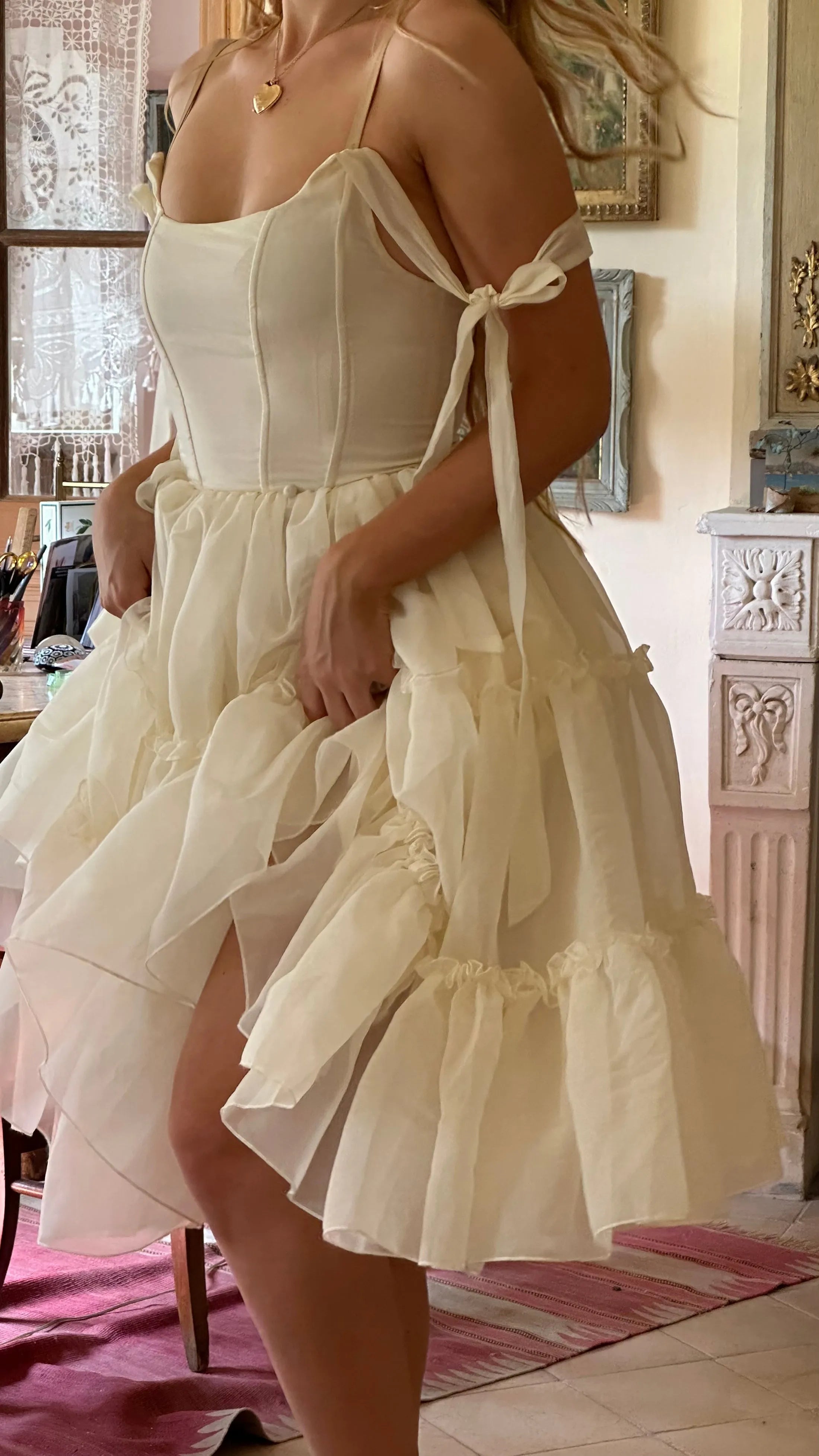 Creamy Organza Prom Dresses Off The Shoulder With Bow Tiered Formal Evening Dresses Knee Length Women Party Gown