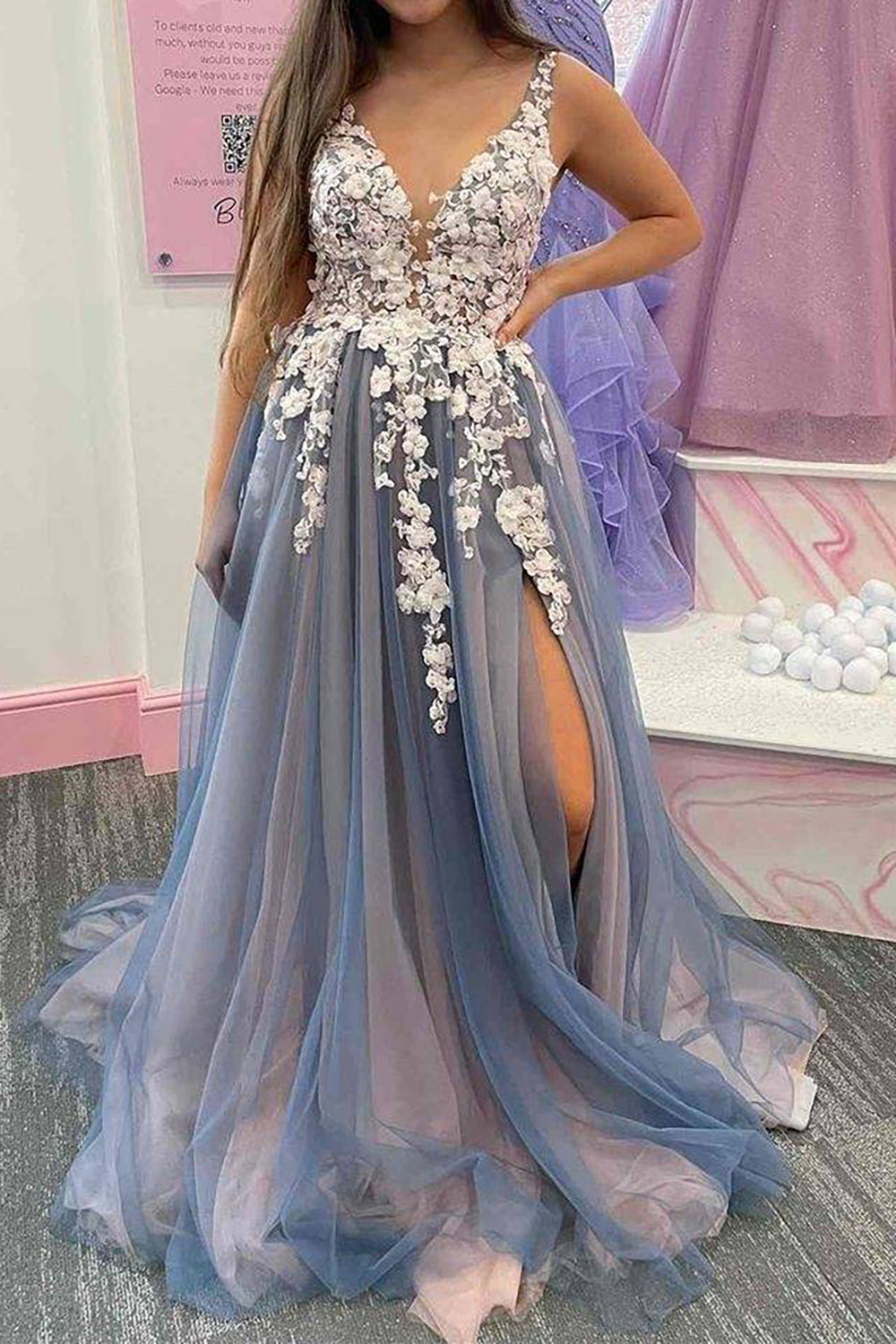 A-Line Keyhole Back Long Tulle Prom Dress with Appliques And Split - FashionDia