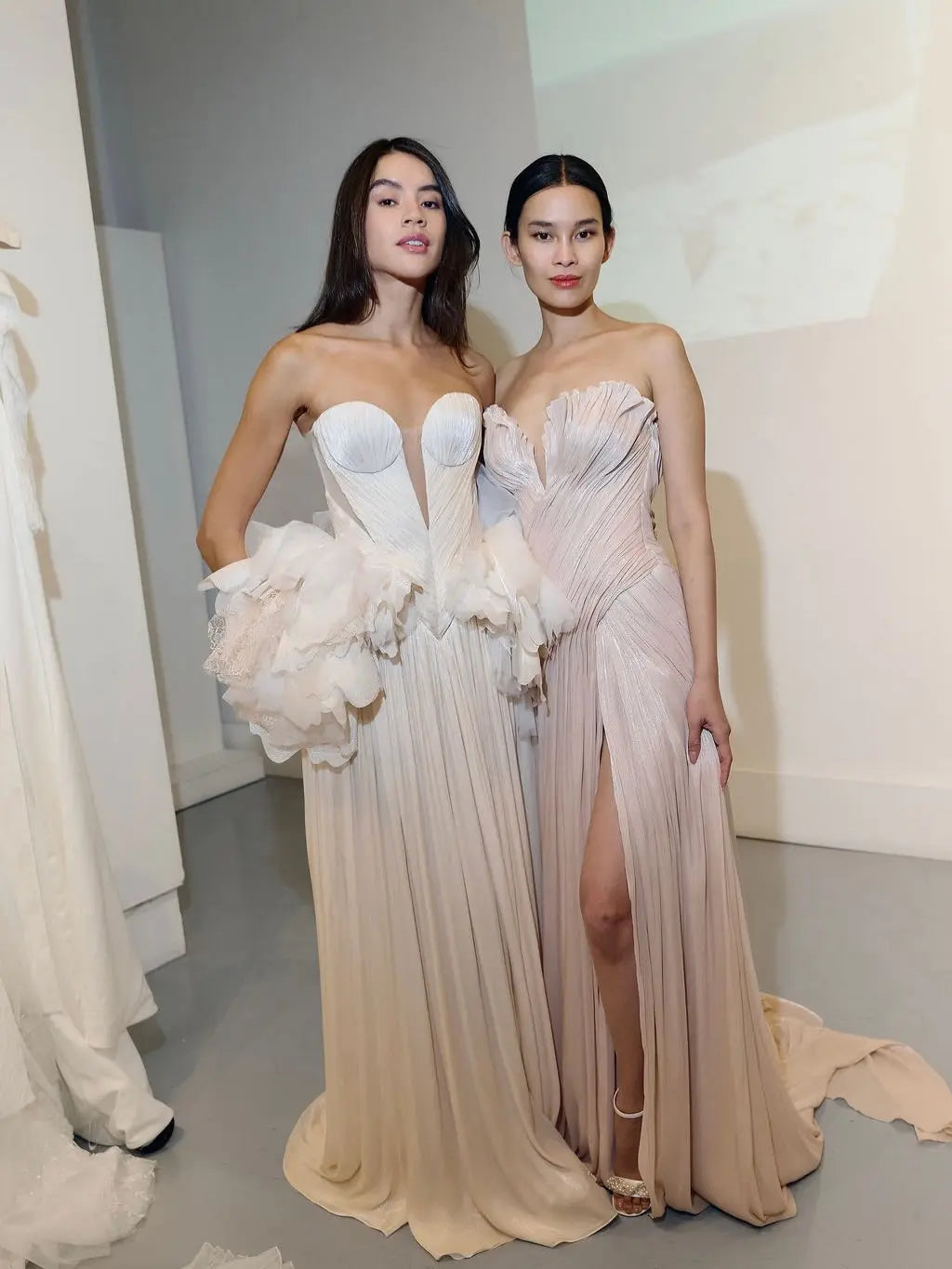 Sexy Plunging Strapless Mermaid Wedding Dresses  ZP022