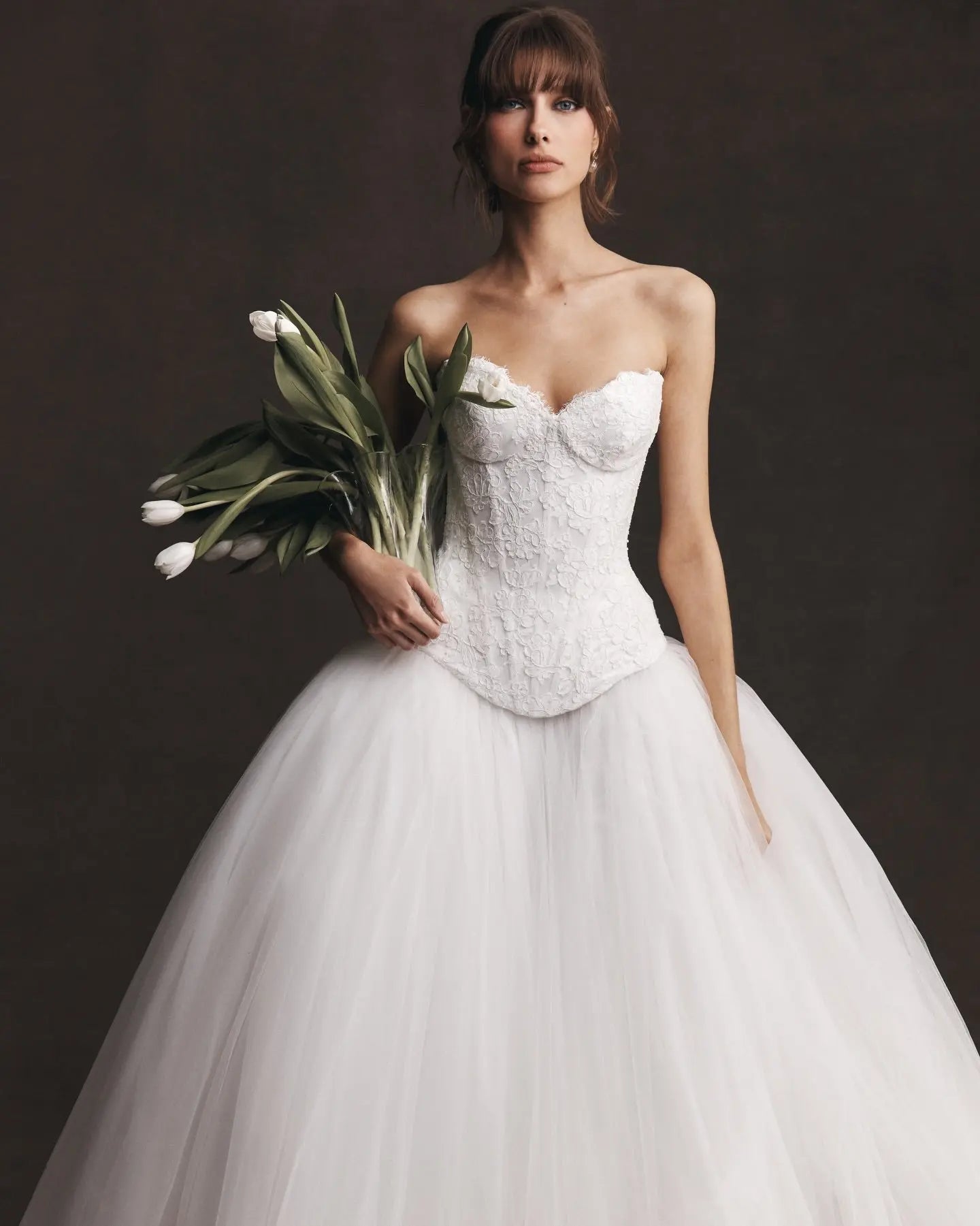 Luxury White Strapless Lace Tulle Ball Gown Wedding Dress ZP145