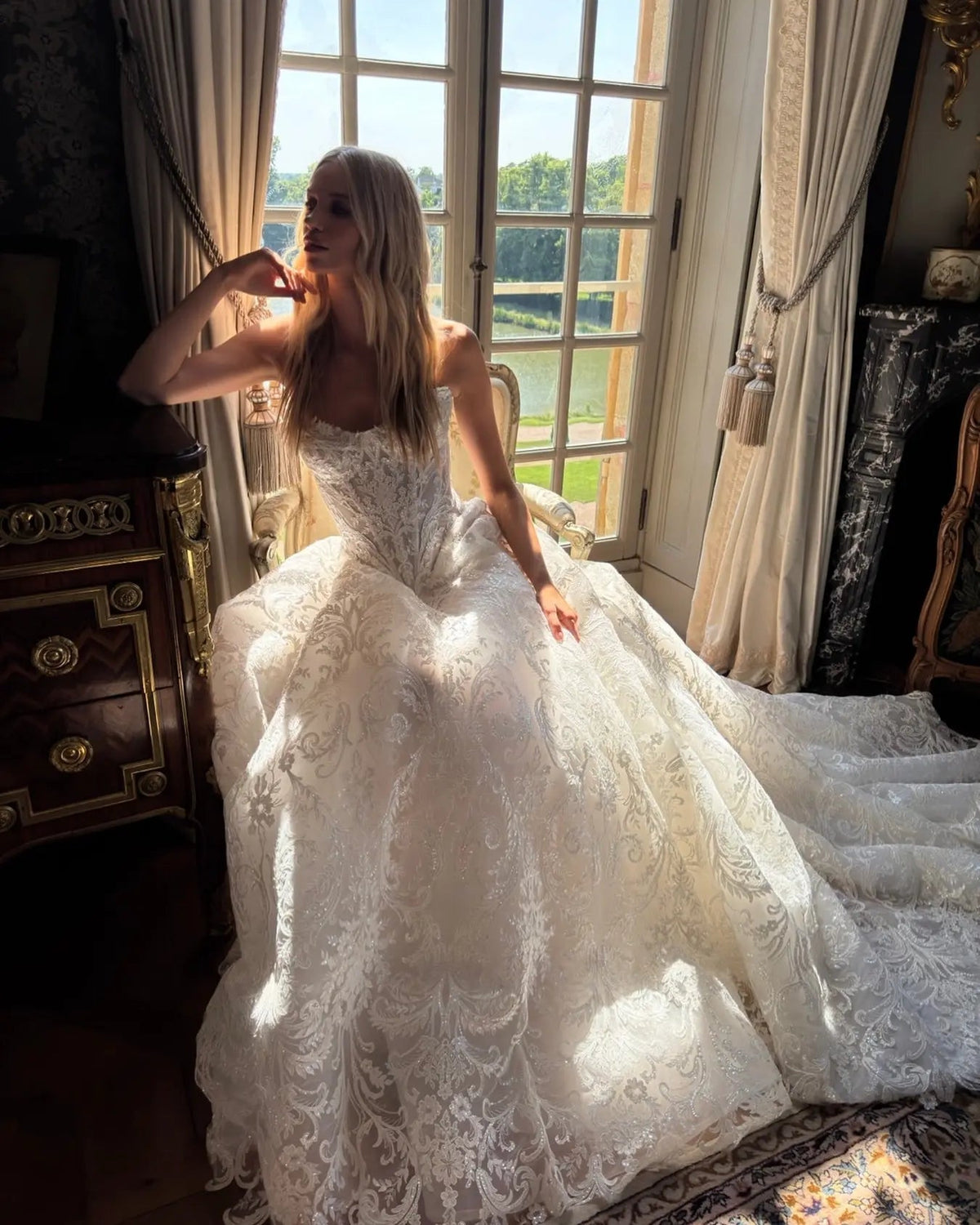 Vintage White Strapless Lace A-Line Wedding Dress with Scalloped Train ZP092