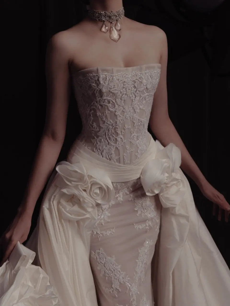 Luxury Ivory Strapless Lace 3D Floral Wedding Dress with Overskirt ZP148