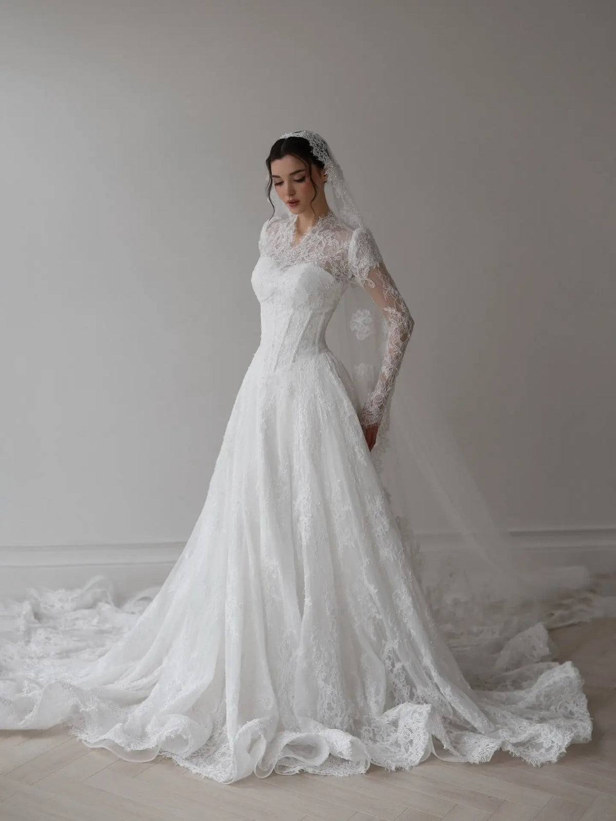 Romantic White Lace Long Sleeve A-Line Wedding Dress with Veil ZP109
