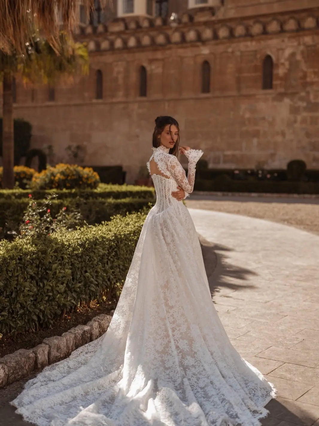 Vintage Ivory High Neck Long Sleeve Lace Backless Ball Gown Wedding Dress ZP131
