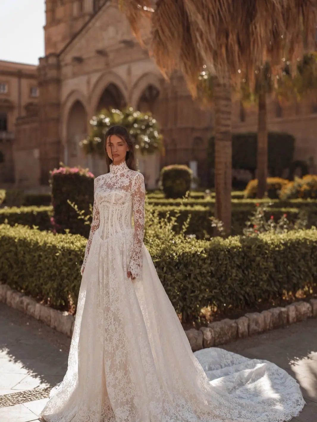 Vintage Ivory High Neck Long Sleeve Lace Backless Ball Gown Wedding Dress ZP131