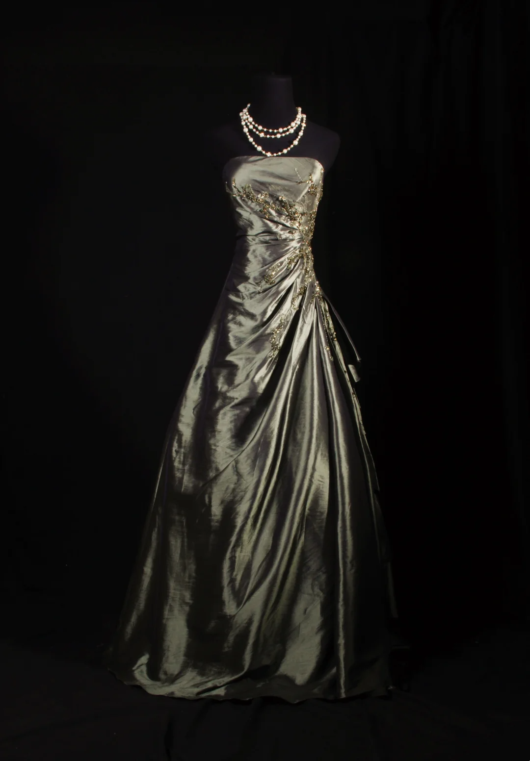 A-Line Navy Blue Long Prom Dress Beaded Evening Gowns
