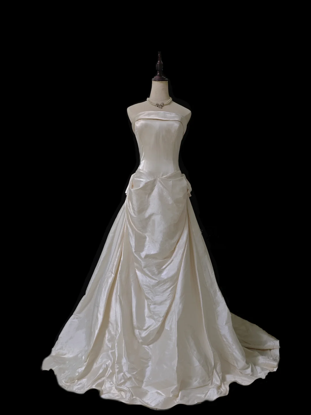 Strapless Ivory Wedding Dress Elegant Satin Bridal Gown  J9046