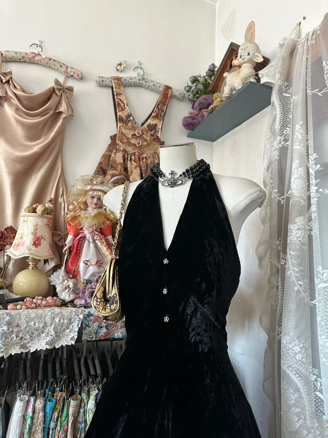 Halter A-Line Black Velvet Prom Dress Backless Evening Dress