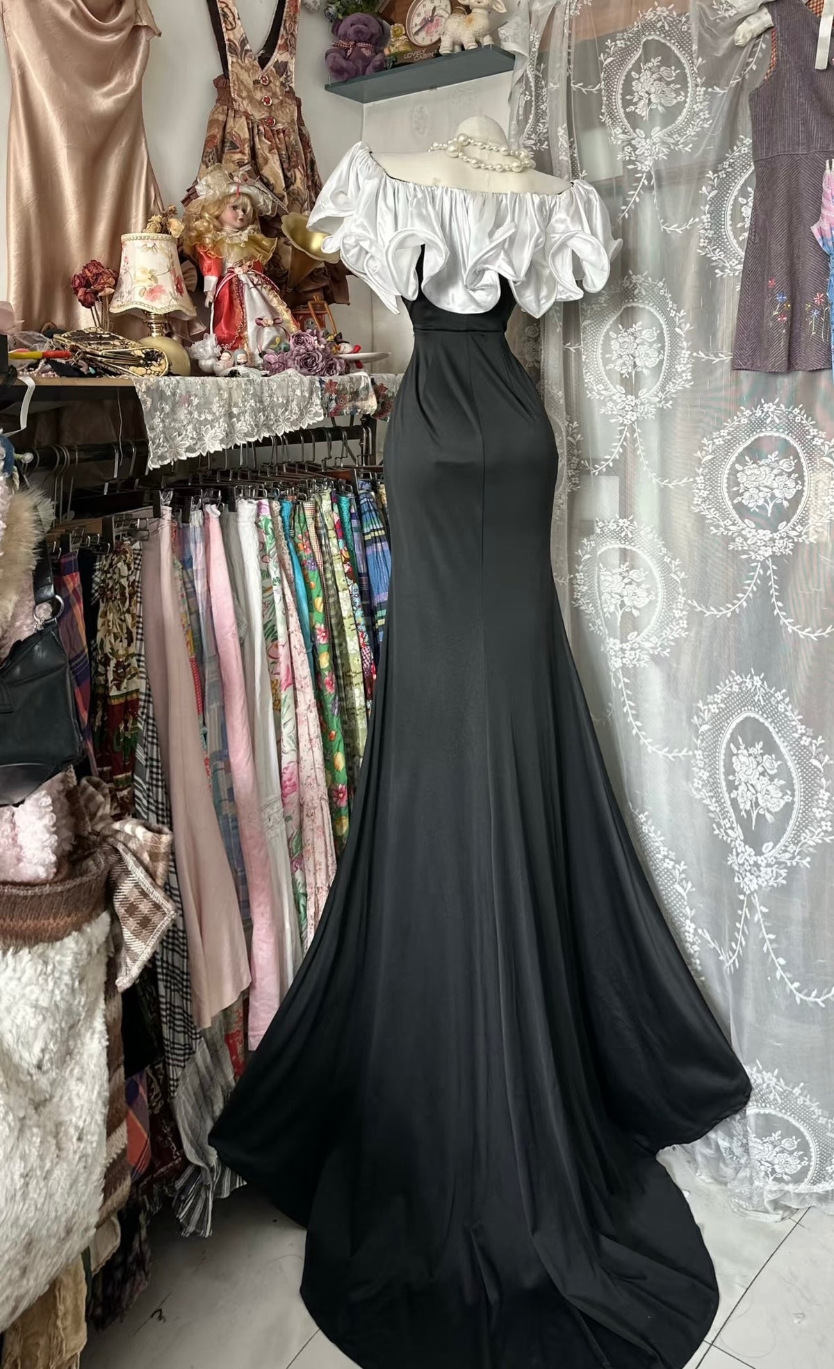 Ruffle Off-the-Shoulder Black Prom Dress Mermaid Formal Party Dress