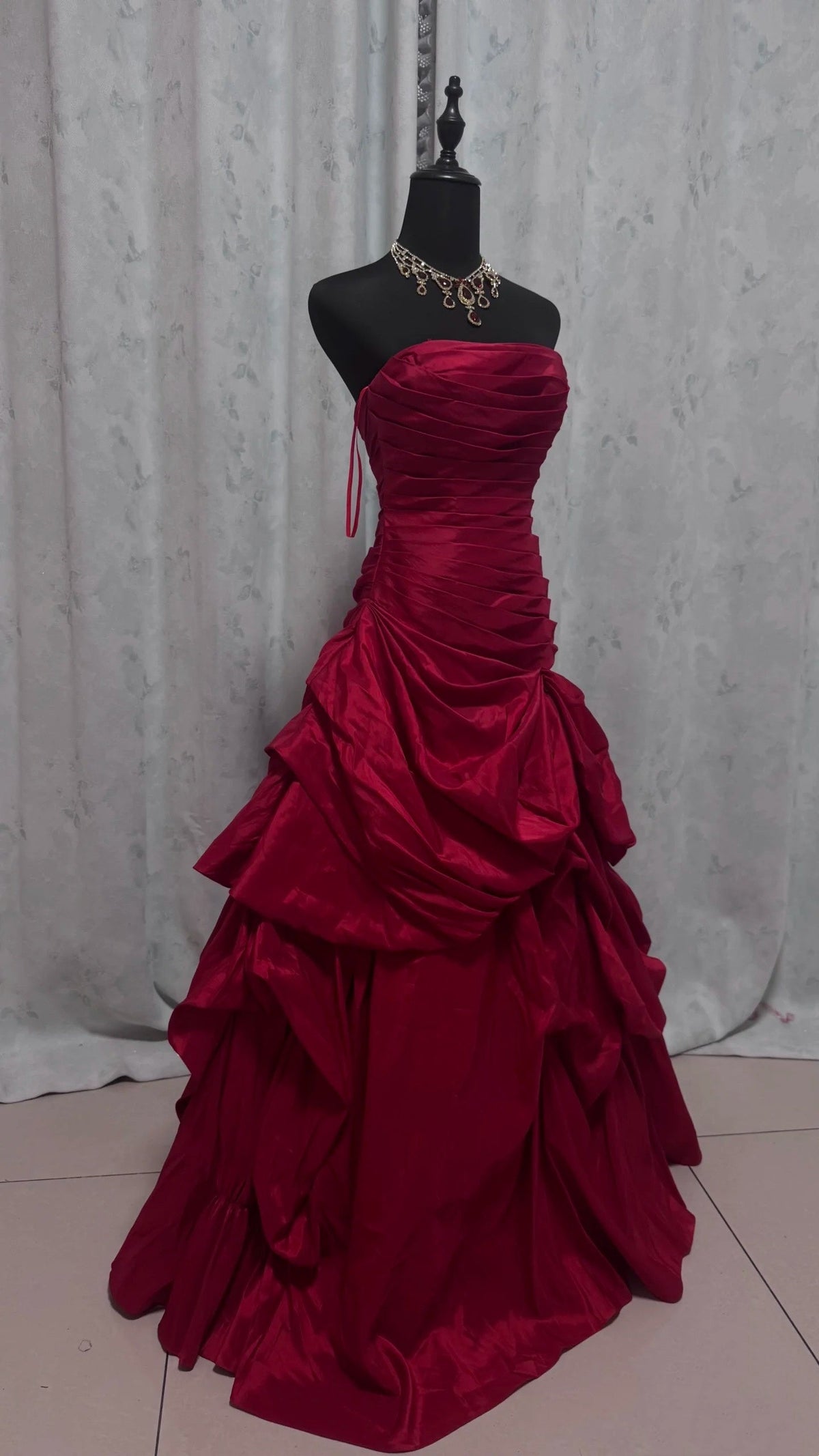 Strapless Red Formal Party Dress Satin Evening Dress Party Gowns