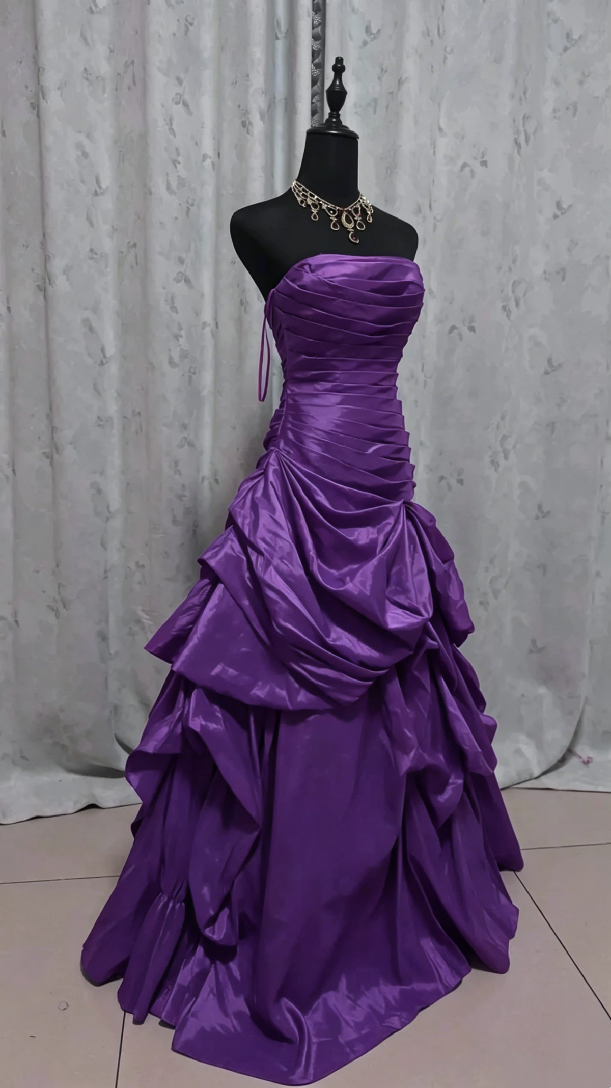 Strapless Red Formal Party Dress Satin Evening Dress Party Gowns