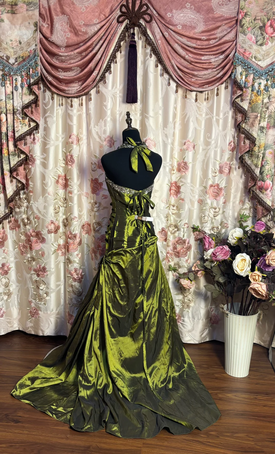 Halter Green Prom Dress Backless Evening Dress Birthday Gowns