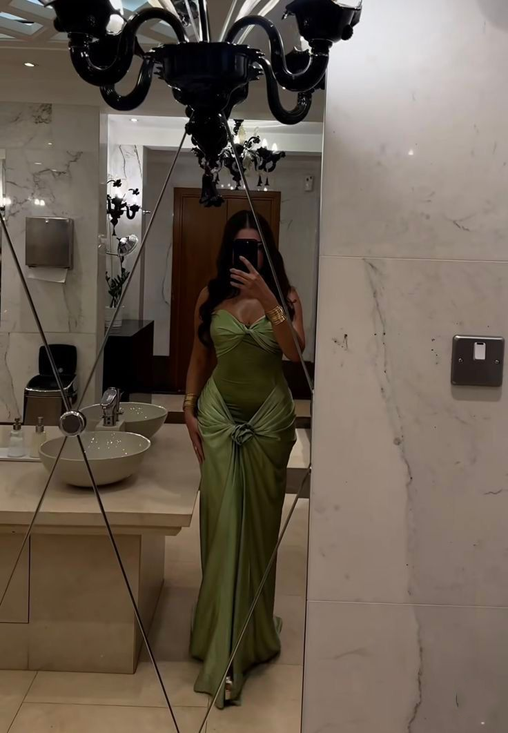 Unique Sweetheart Neck Olive Green Satin Pleated Mermaid Evening Dress Long Birthday Party Dress