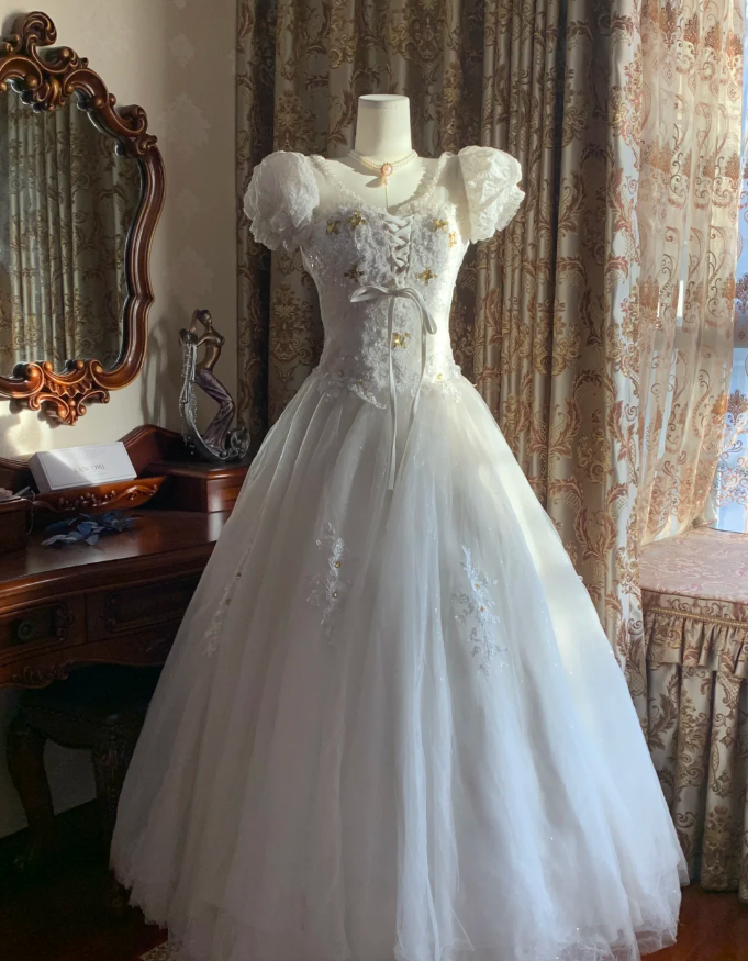 Classy White Ball Gown Tulle Lace Beaded Long Wedding Dress Formal Bridal Dress