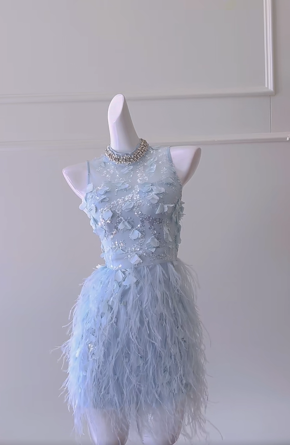 Cute Sky Blue Sleeveless Sequin Feathers Sheath Homecoming Dress Birthday Outfits