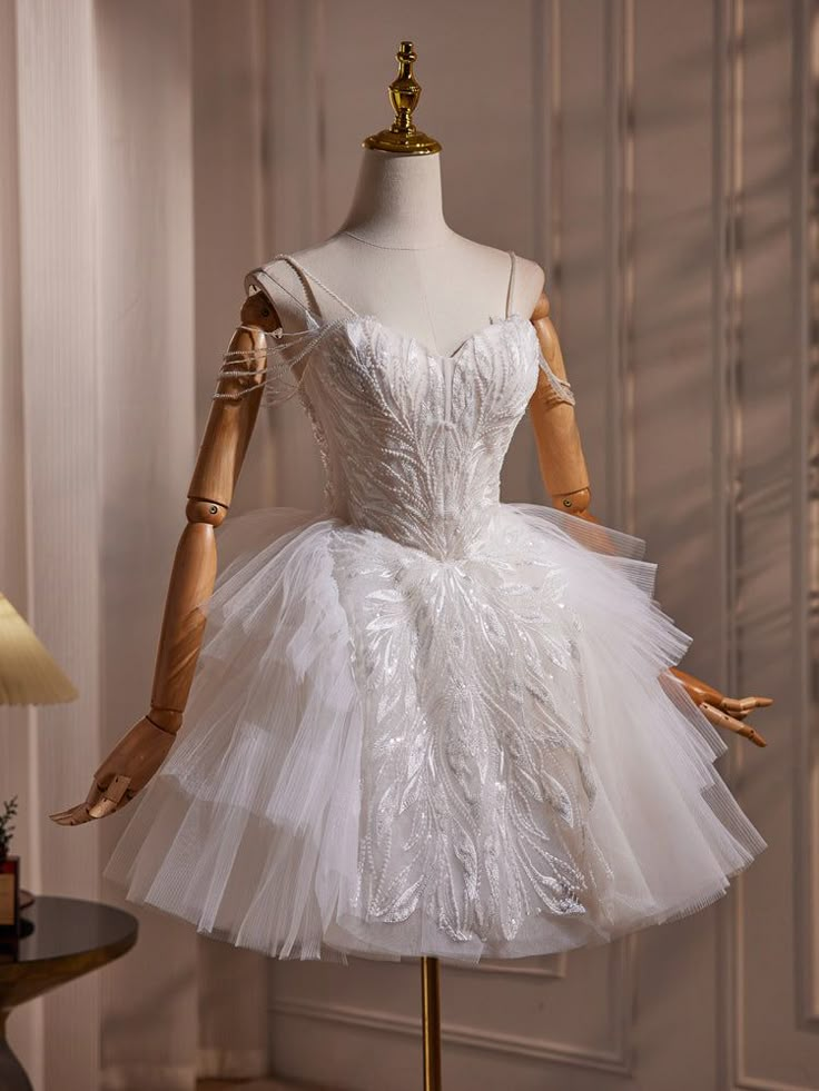 Charming White Spaghetti Straps Sweetheart Neck Homecoming Dress Short Birthday Party Dress