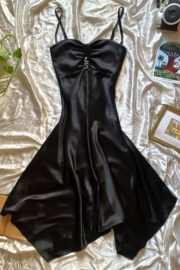 Fashion Black Satin Spaghetti Straps A-Line Short Homecoming Dress Cocktail Dress - FashionDia