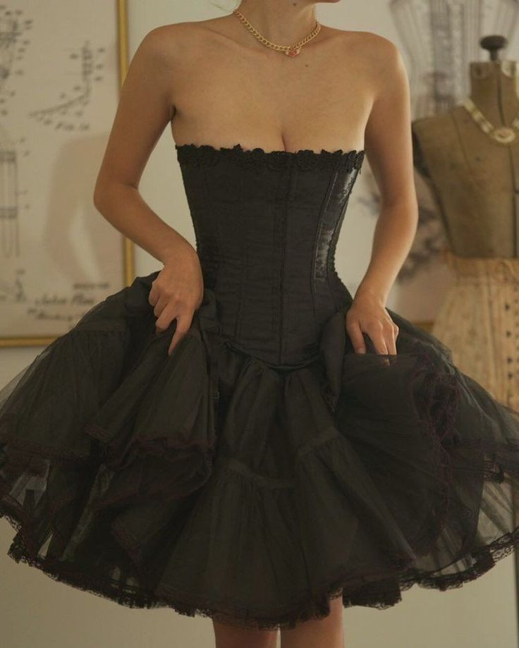 Classy Strapless Black Tulle Lace A Line Homecoming Dress Short Party Dress