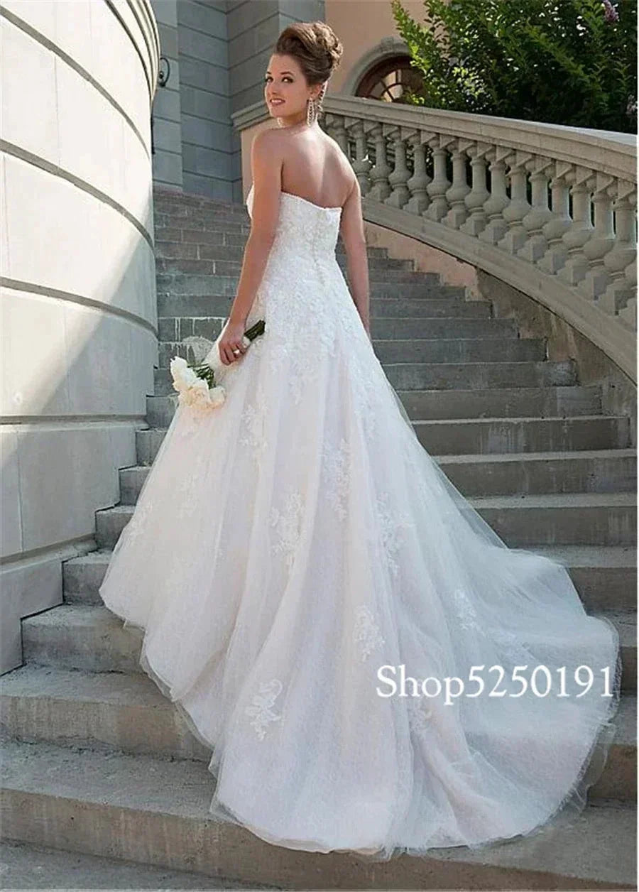 Lace Sweetheart Neckline A-line Wedding Dress Strapless Crystals Bridal Gowns robe de mariee princesse de luxe (ZD13289)