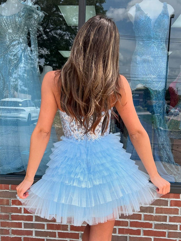 A-Line Halter Short Tulle Homecoming Dress With Appliques