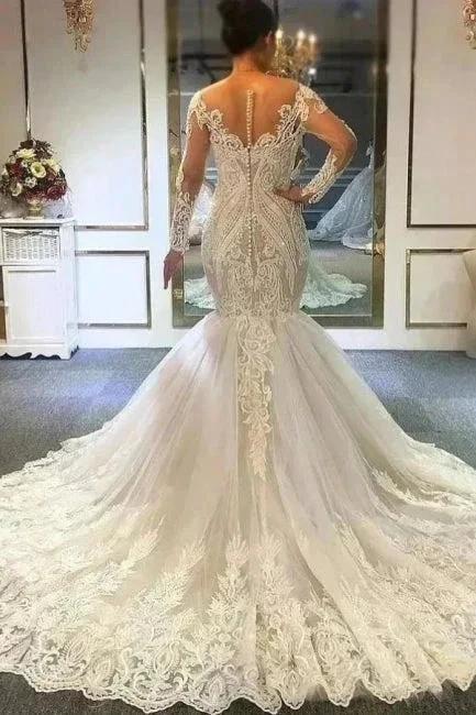 Long sleeves Ivory Sweetheart Fit and Flare Lace Wedding Dress (ZD15704)