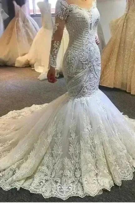 Long sleeves Ivory Sweetheart Fit and Flare Lace Wedding Dress (ZD15704)