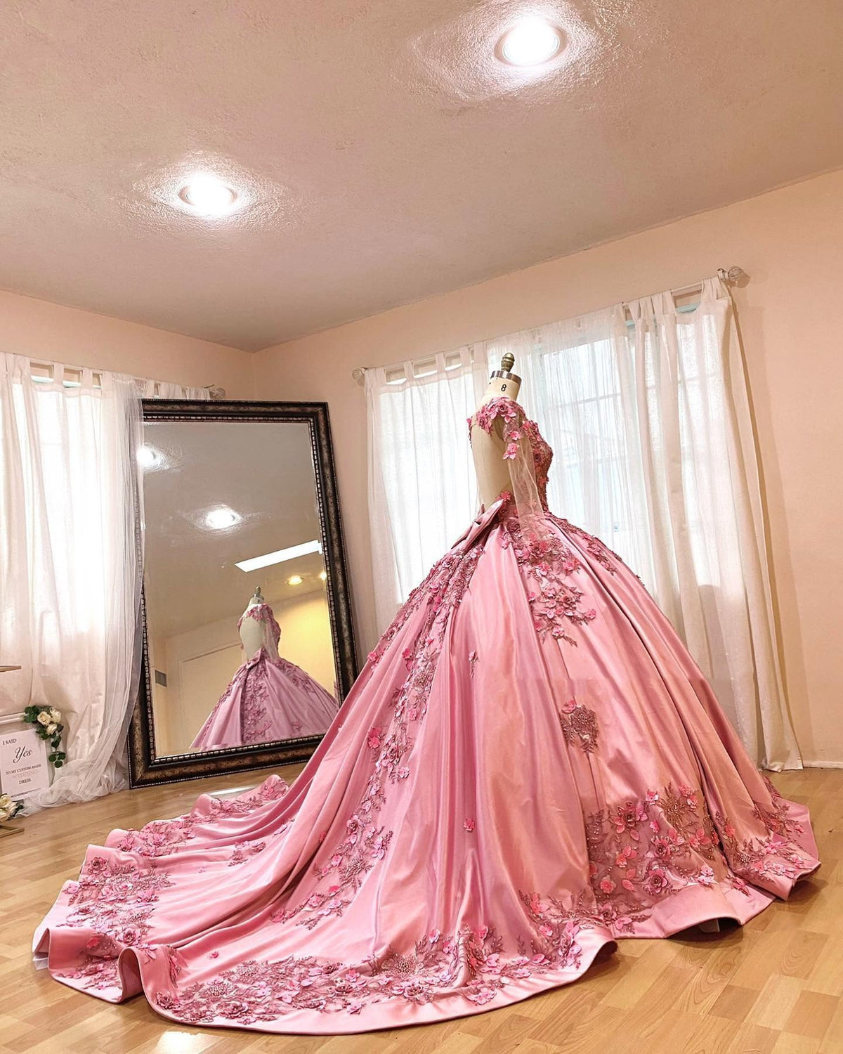 Luxury Ball Gown Flower Round Neck Long Sleeves Flower Lace Appliques Beaded Backless Sweep Train Pink Satin Quinceanera Dress For Sweet 16