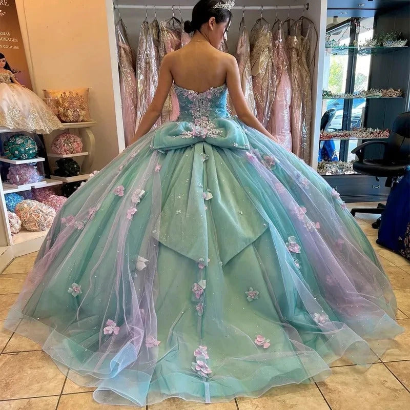 Luxury Ball Gown Strapless Sleeveless 3D Flower Appliques Bow Knot Tulle Quinceanera Dress For Sweet 16