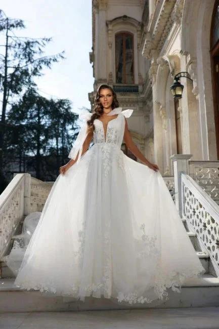 Mermaid Ball Gown Chiffon V-Neck Wedding Dress with Appliques (ZD15716)