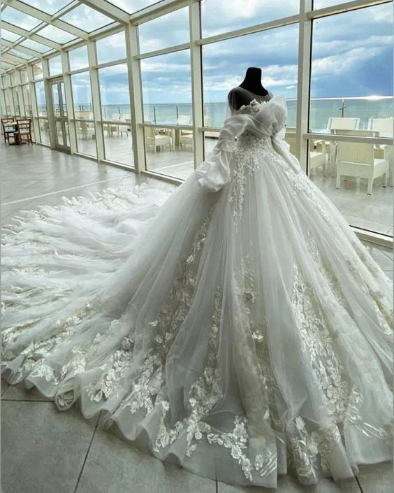 Luxurious White Wedding Dress With Trail,White Bridal Dress Y6769 by simplepromdress