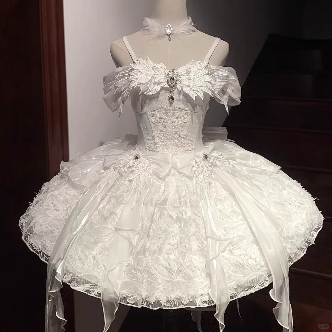 Gorgeous Spaghetti Straps Lace Short Birthday Outfits White Princess Style Homecoming Dress