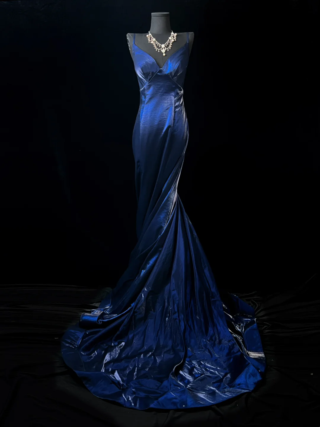 Navy Blue Mermaid Prom Dress V-Neck Evening Dress