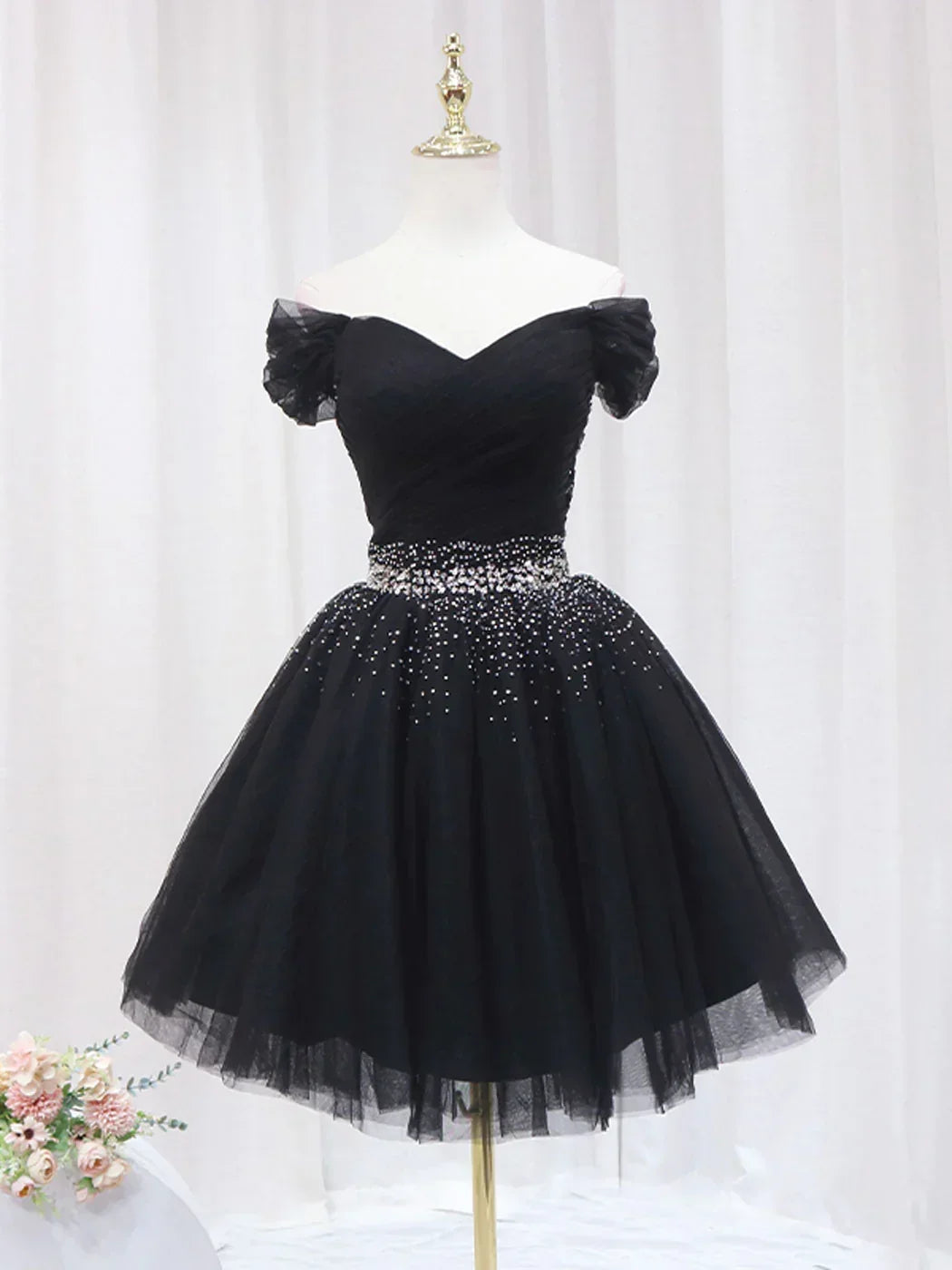 Black Off-the-Shoulder Tulle Sequin Short Prom Dress, Black Homecoming Dresses - FashionDia