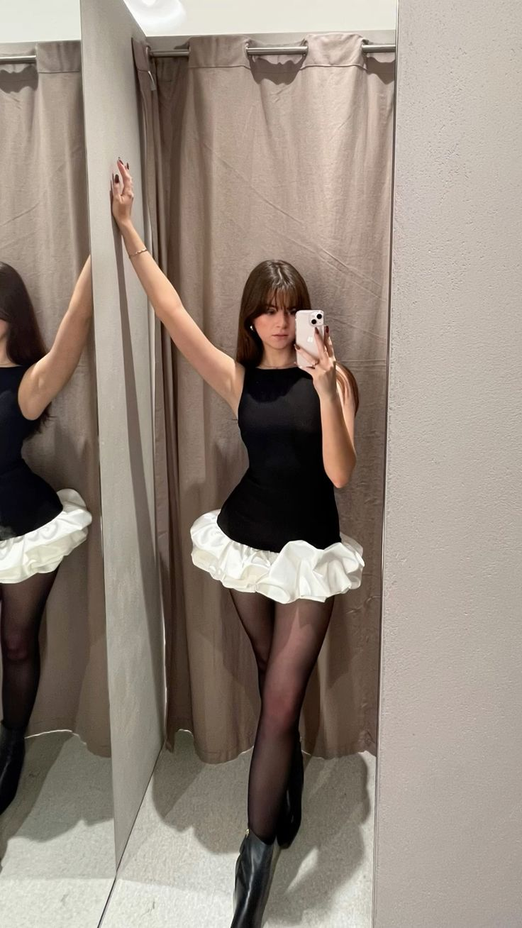 Vintage Black Sleeveless Satin Sheath Pleated Mini Cocktail Dress Short Party Dress Homecoming Dress - FashionDia