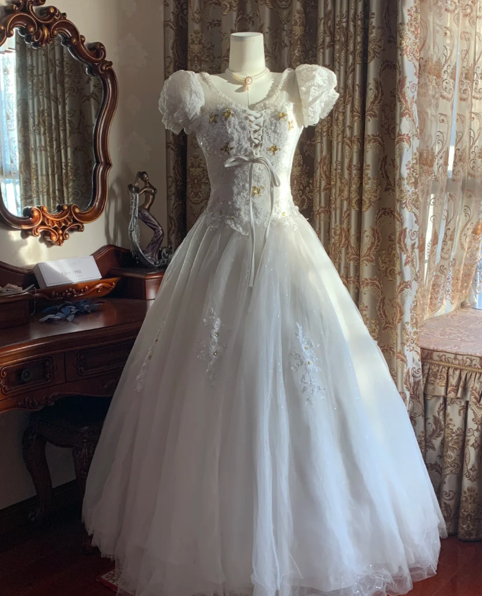 Classy White Ball Gown Tulle Lace Beaded Long Wedding Dress Formal Bridal Dress