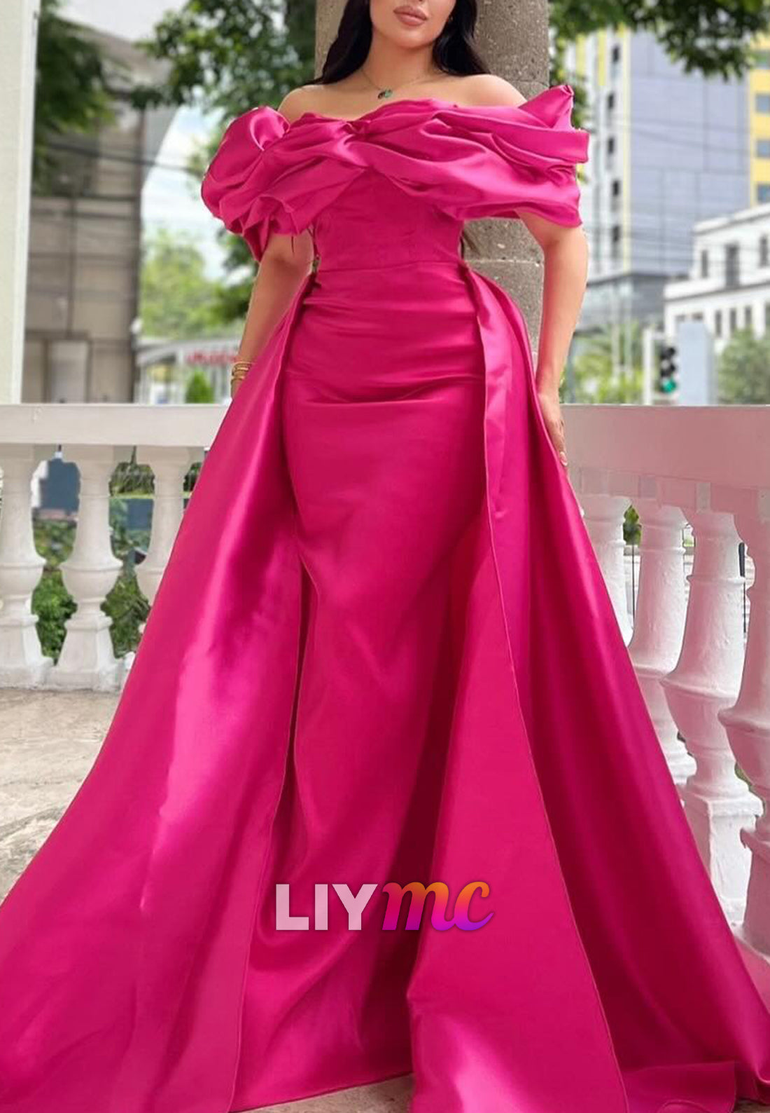 Off-Shoulder Strapless Pleated Satin Prom Dress Sheath Party Dress